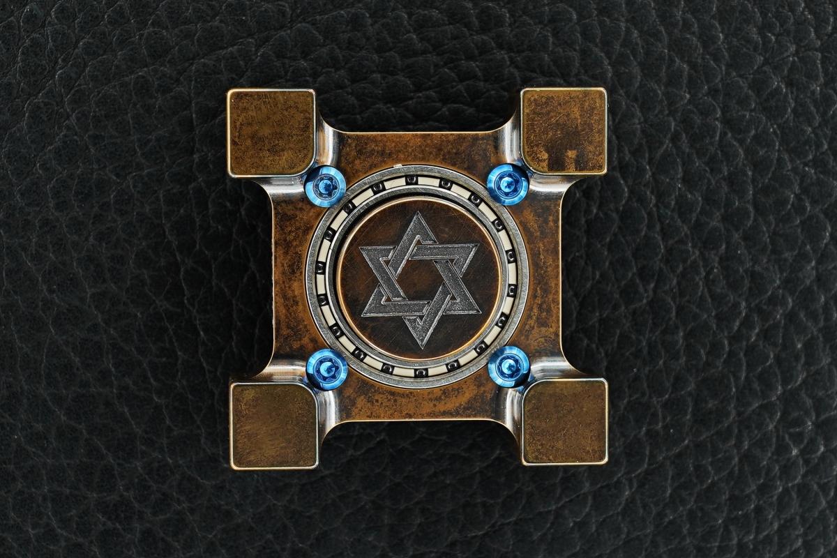  Steel Flame Dreidel Ring Spin KillboX with Star of David Slug